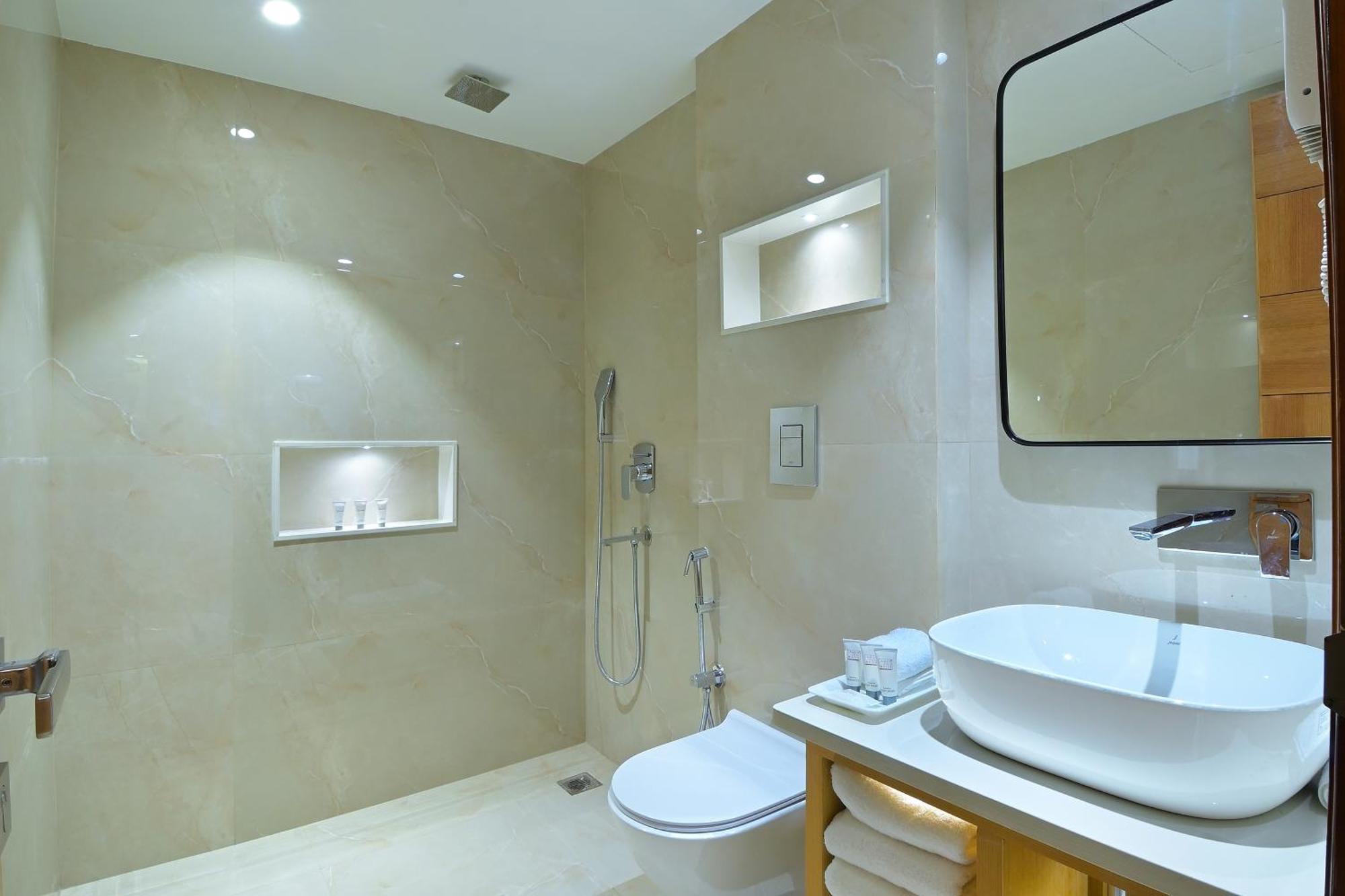 Shandon-2 Mins From Connaught Place Hotel